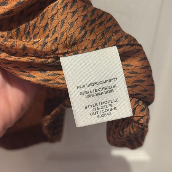 Joie 100% silk tank blouse SZ Xsmall with buttons - Picture 4 of 9